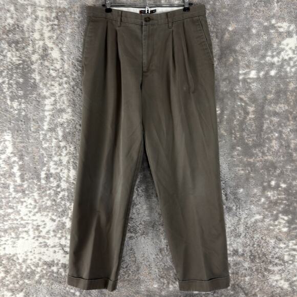 Dockers Size 33x30 Pleated Career Chino Pants Gray Button Zip Pocket - Picture 1 of 14
